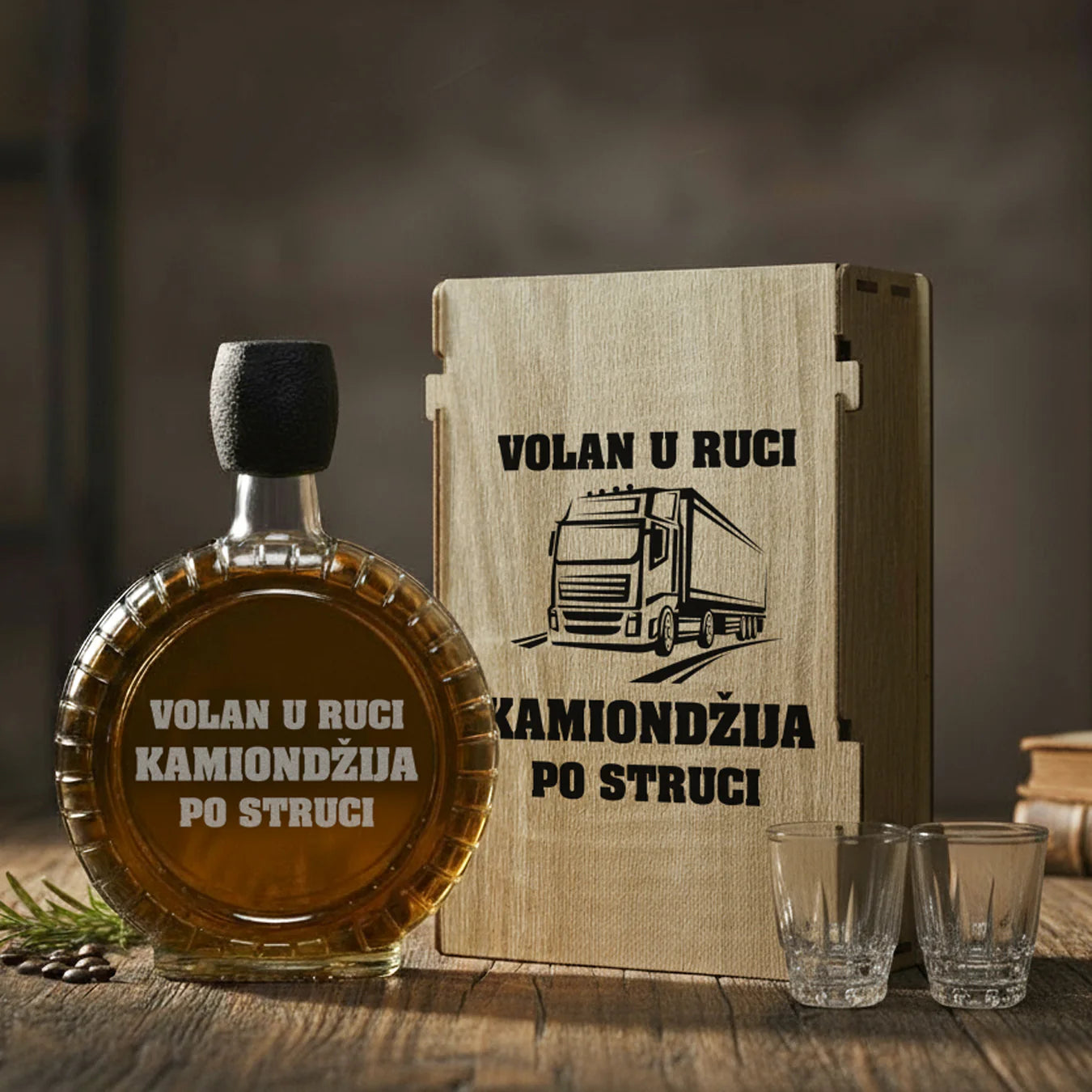 Poklon set za vozače - Kamiondžija po struci, sa 2 čašice (rakija nije uključena)
