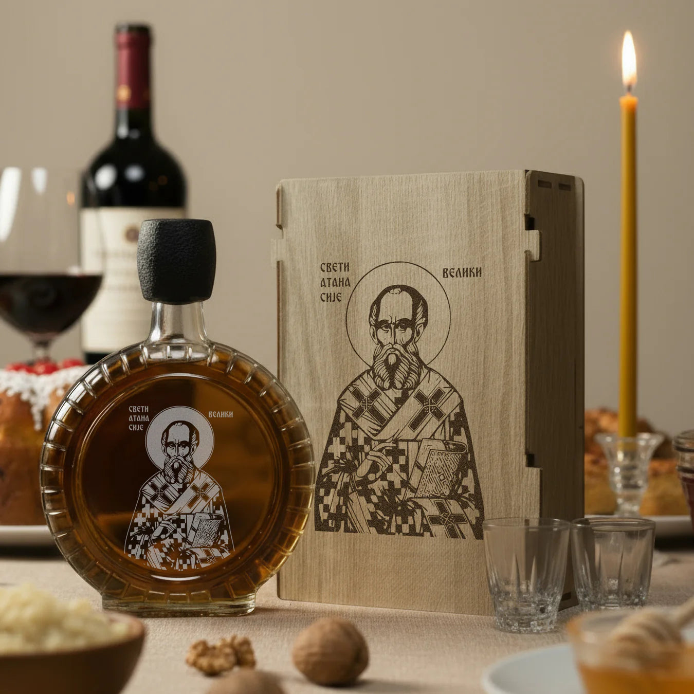 Slavski poklon Sveti Atanasije Veliki, izgravirana kutija sa čuturom za rakiju i dve čašice
