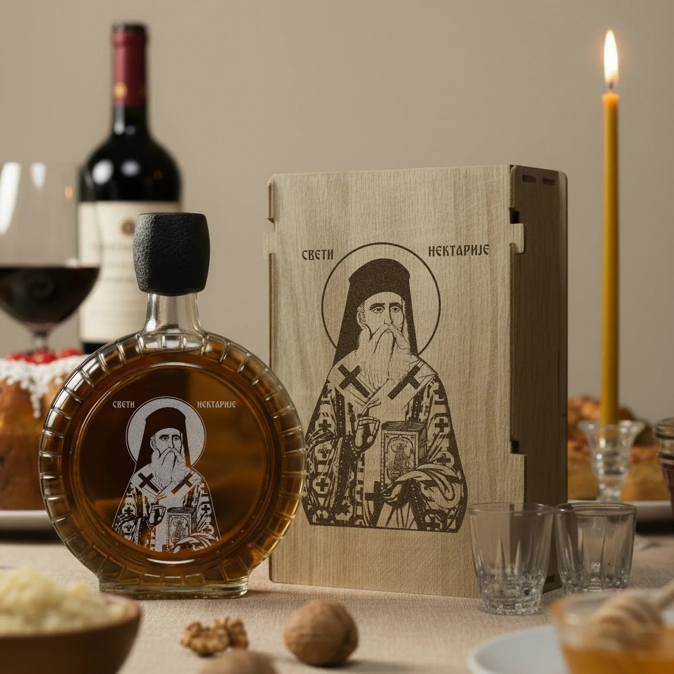 Slavski poklon Sveti Nektarije, izgravirana kutija sa čuturom za rakiju i dve čašice