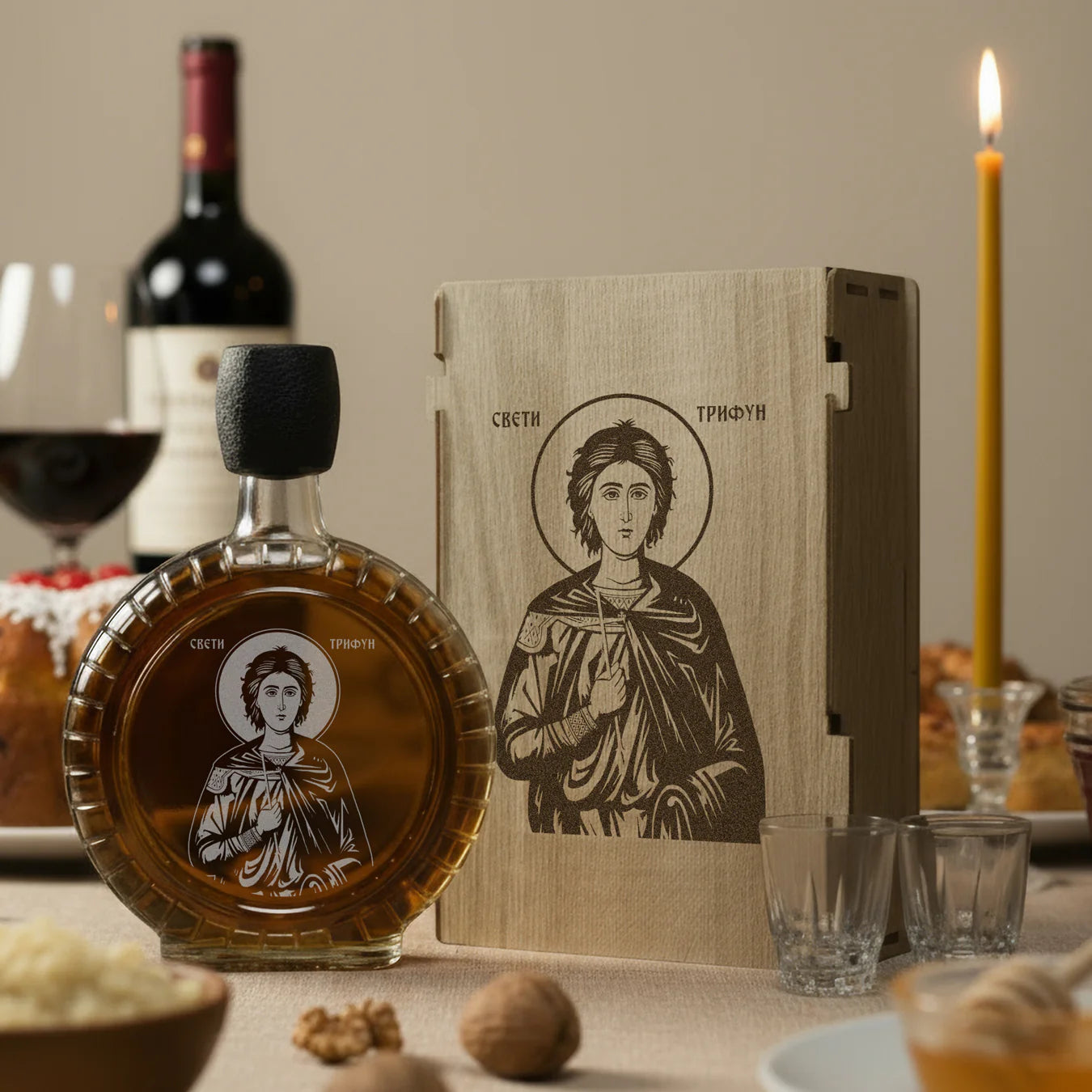 Slavski poklon Sveti Trifun, izgravirana kutija sa čuturom za rakiju i dve čašice i dve čašice