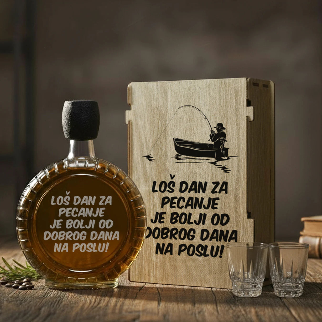 Poklon set za ribolovce - Loš dan za pecanje, sa 2 čašice (rakija nije uključena)