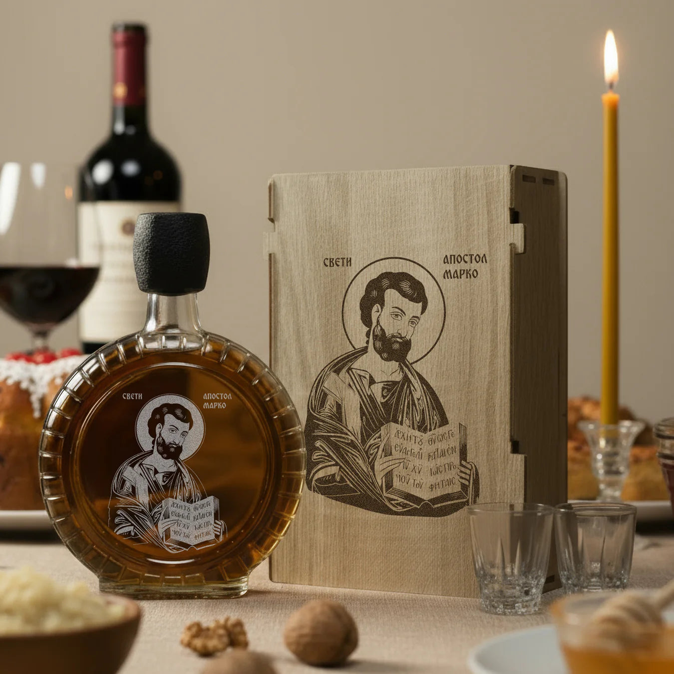 Slavski poklon Sveti apostol Marko, izgravirana kutija sa čuturom za rakiju i dve čašice