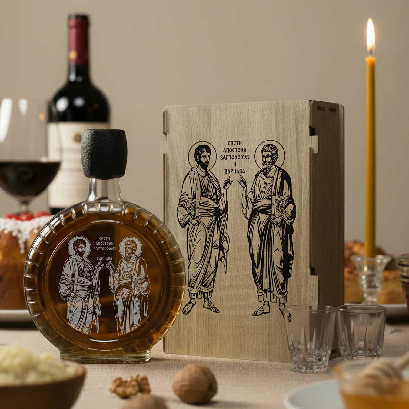 Slavski poklon set Sveti apostoli Vartolomej i Varnava, sa 2 čašice (rakija nije uključena)