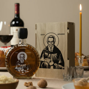 Slavski poklon set Sveti Avramije, sa 2 čašice (rakija nije uključena)
