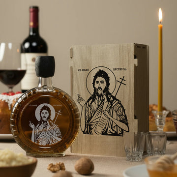 Slavski poklon set Sveti Jovan Krstitelj, sa 2 čašice (rakija nije uključena)