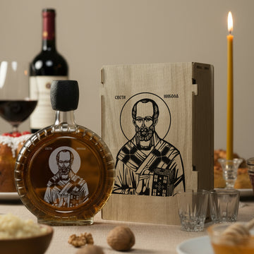 Slavski poklon set Sveti Nikola - Nikoljdan, sa 2 čašice (rakija nije uključena)