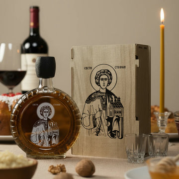 Slavski poklon set Sveti Stefan, sa 2 čašice (rakija nije uključena)