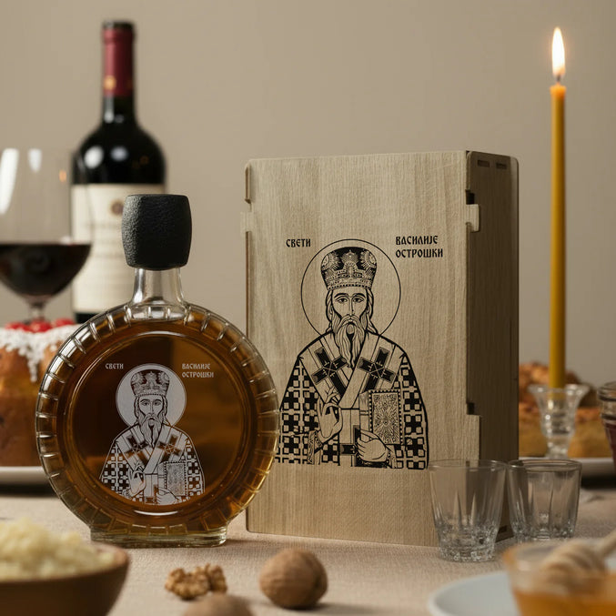 Slavski poklon set Sveti Vasilije Ostroški, sa 2 čašice (rakija nije uključena)