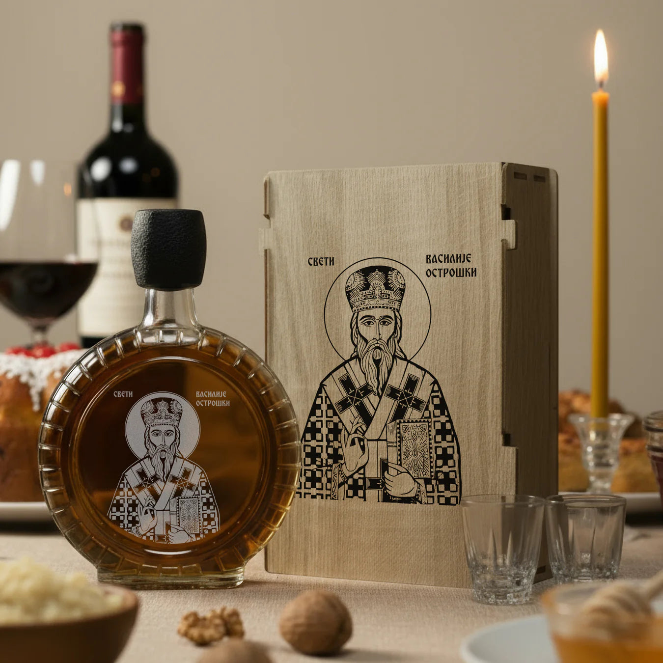 Slavski poklon set Sveti Vasilije Ostroški, sa 2 čašice (rakija nije uključena)