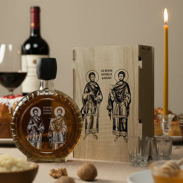 Slavski poklon set Sveti Kozma i Damjan - Vračevi, sa 2 čašice (rakija nije uključena)