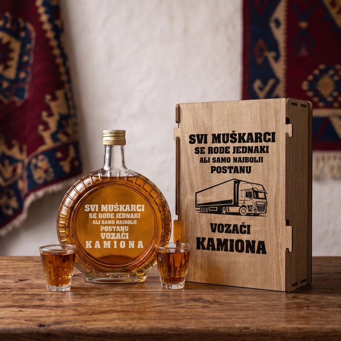 Poklon set za vozače - Vozač kamiona, sa 2 čašice (rakija nije uključena)